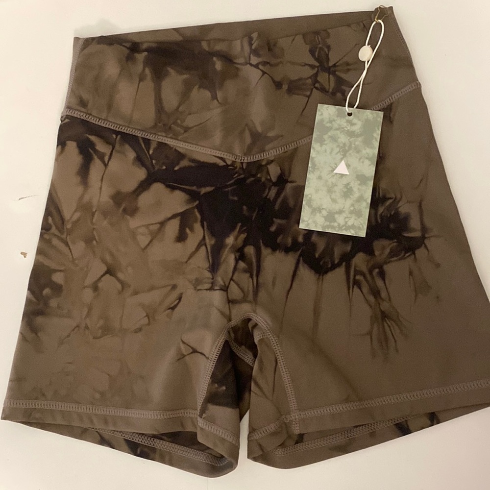 NWT cloud Short